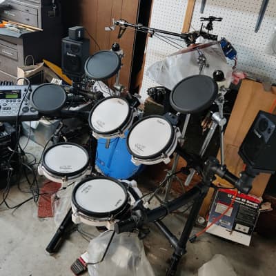 1999 Roland V Drums TD-8 with Roland PM-3 Monitor