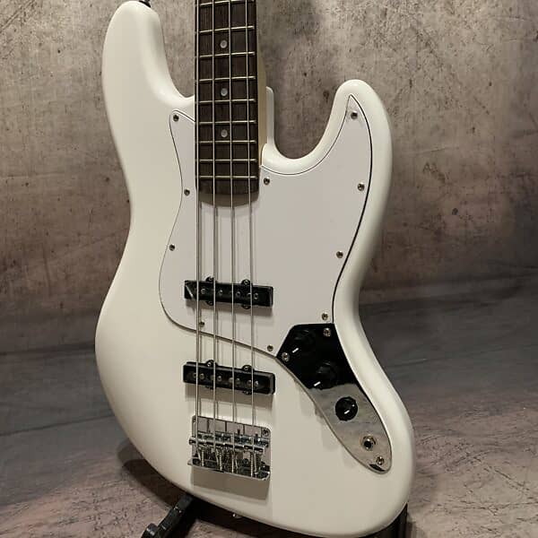 Aria Pro II STB Bass White