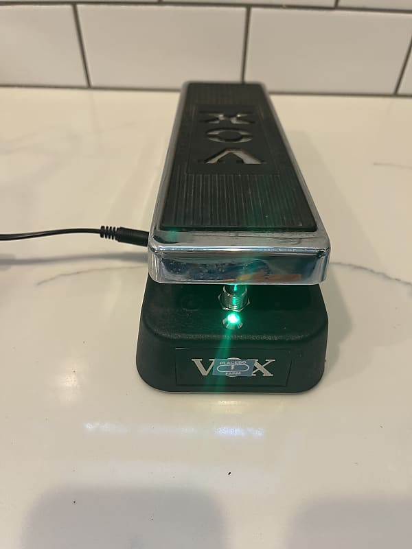 Vox V847 Wah Made in USA Modded w/True Bypass, LED, DC Jack, McCon-O-Pot  Wahwah, Volume Boost— Placebo Farm