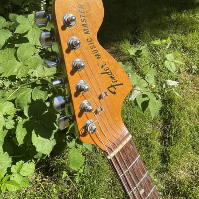 1973 Fender Musicmaster in Natural- Professional set up- Fender hard shell case image 22