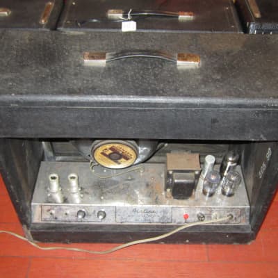 ~1965 Airline 62-9020A Thunderbolt Amp Black and White image 5