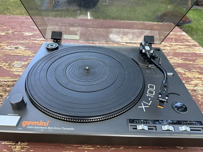 Gemini XL-100 Turntable Record Player  			