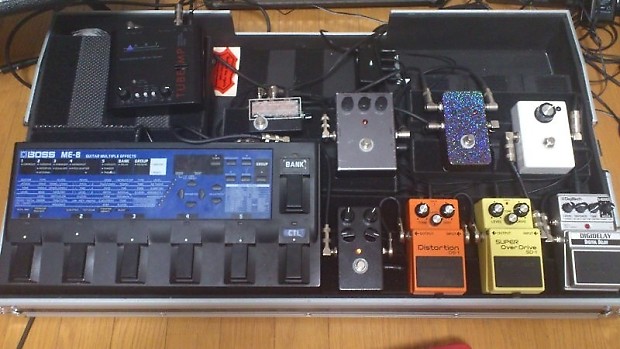 Road Ready RRGP32 32-Inch Lightweight Guitar Effects Pedal