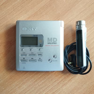 Sony Walkman outlet MiniDisc Recorder w/ Remote & Headphones Good Working Condition