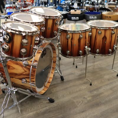 DW Collector's Series Exotic Standard Maple 6-Piece Shell Pack 8/10/12/14/16/22 (Natural To Burnt Toast Fade over African Chen Chen w/ Nickel Hardware) image 8
