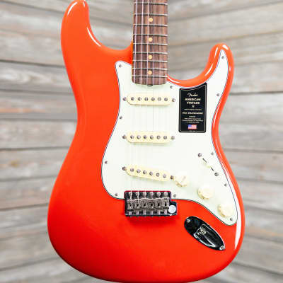 Fender American Vintage II 1961 Stratocaster - Fiesta Red (6536-C1B20)
