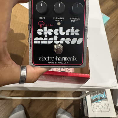 Electro-Harmonix Stereo Electric Mistress | Reverb