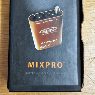 Amazon.com: LR Baggs Mixpro Universal Belt Clip Acoustic