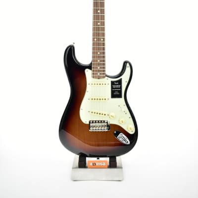 Fender Vintera 60s Stratocaster 3ts 3 tones sunburst W/Gigbag 3525gr imagen 2