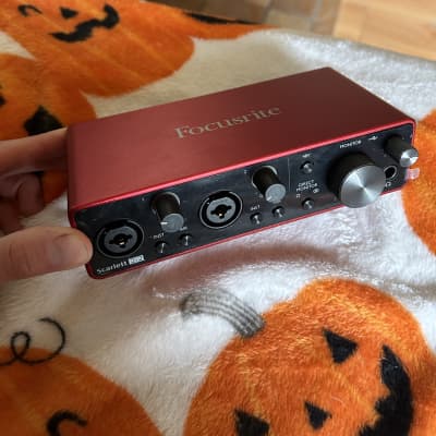 Focusrite Scarlett Solo Interfaz de audio USB (3ra generación) — Pepis  Music - The Musician's Cavern