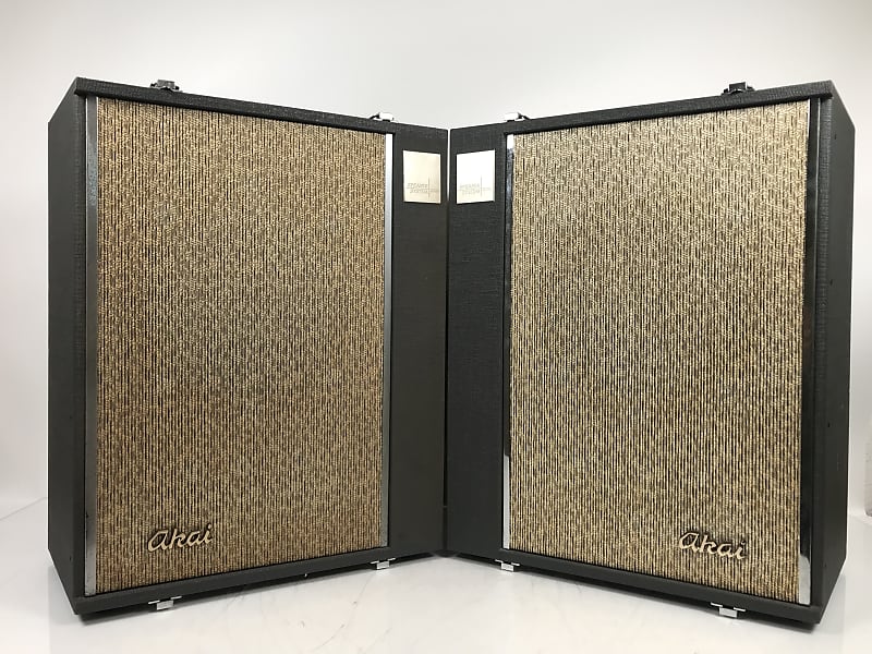 Akai SS-100 2 Way Portable Speakers image 1