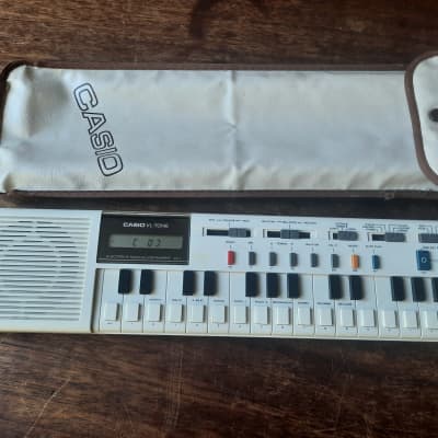 Casio VL-Tone VL-1 /w original protective bag