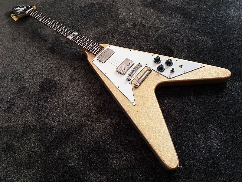 Burny LV-115KK Ken L'arc-en-Ciel Flying V 1990s - Gold Sparkle - VERY GOOD  condition