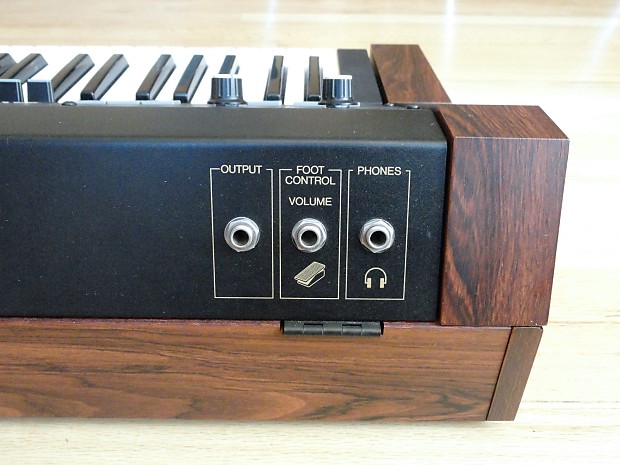 1970s Yamaha SK15 Symphonic Ensemble Vintage Analog Keyboard 1970s Yamaha SK15 Symphonic Ensemble Vintage Analog Keyboard