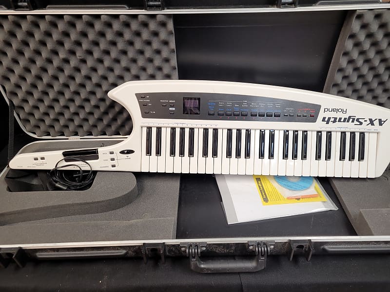 Roland AXSynth 49Key Shoulder Synthesizer Reverb