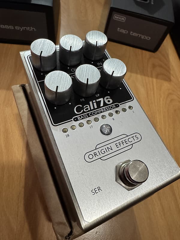 Origin Effects Cali76 Bass Compressor