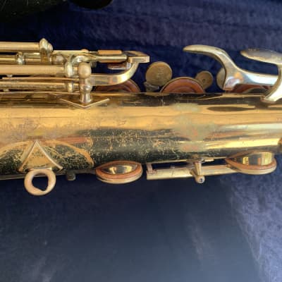 The Buescher Aristocrat Art Deco series I 1937 tenor saxophone with case image 7