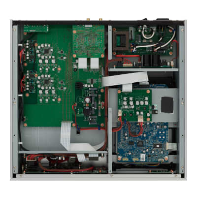 LUXMAN D-07X - SACD/CD Player - NEW! image 3