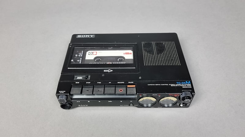 Sony TC-D5 Pro II Portable Stereo Cassette Recorder (1980 - 1994)