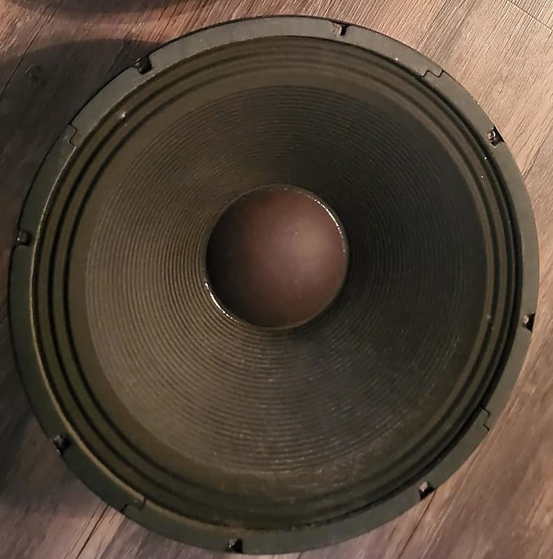 JBL M115-8A 15