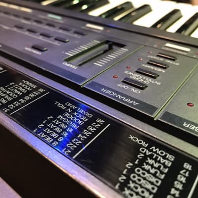 Teclado sintetizador vintage Roland E20 image 5