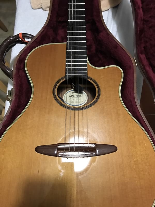 Yamaha APX-9NA Acoustic-Electric Nylon String