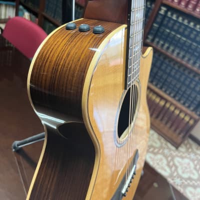 Taylor 812ce 12-Fret with V-Class Bracing 2019 - Present - Natural image 9