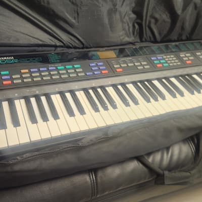 Yamaha DSR-2000 Synthesizer Keyboard Synth FM Workstation w/ Case