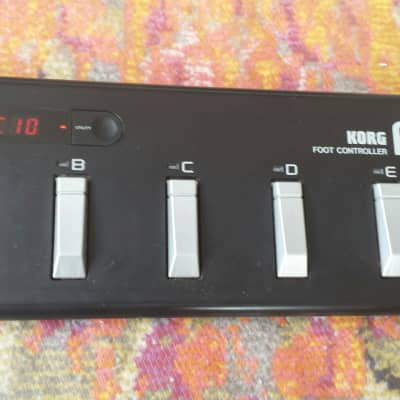 Korg FC6 Foot Controller with Cable Works great image 1