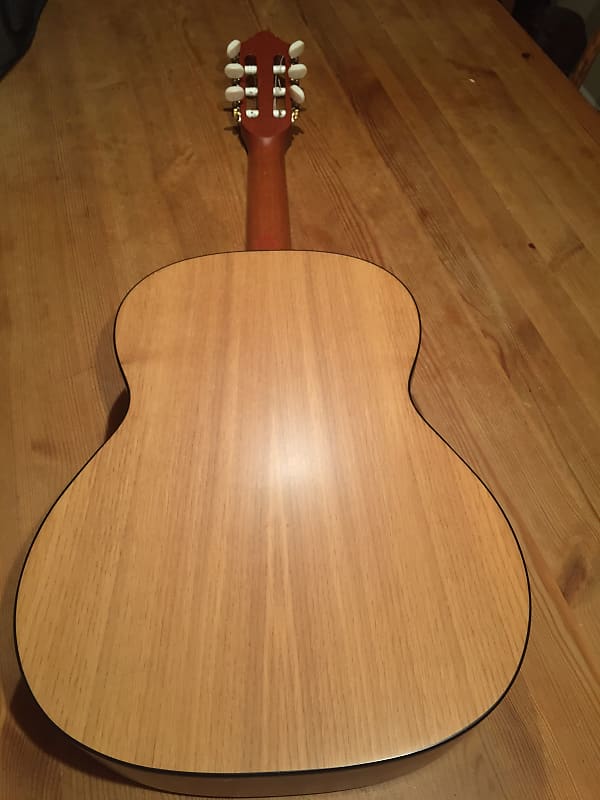 LaPaz 002 SB guitare classique taille 1/2 Sunburst avec hous