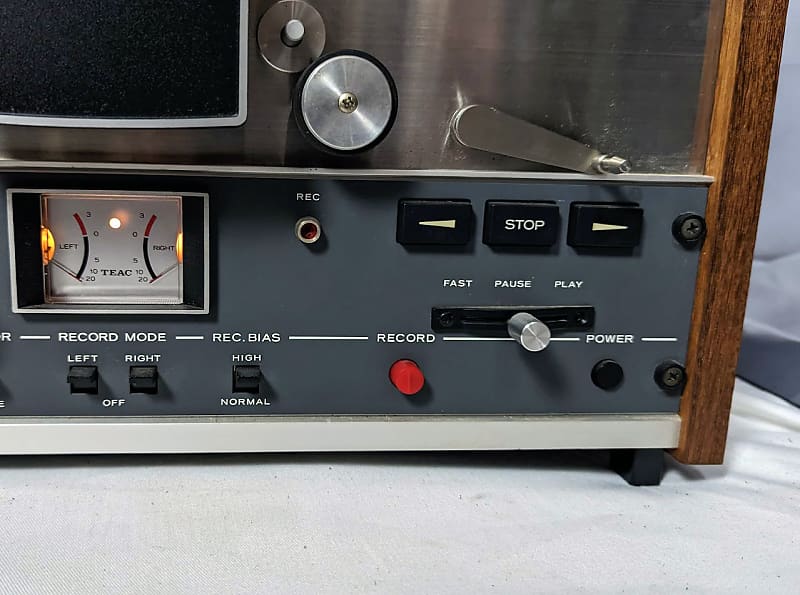 Teac A-1250 Stereo reel to reel, powers on, no power cord, no playback/ recording