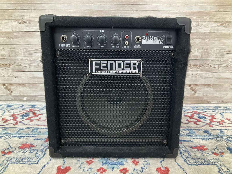 Fender Rumble 15 15-Watt 1x8