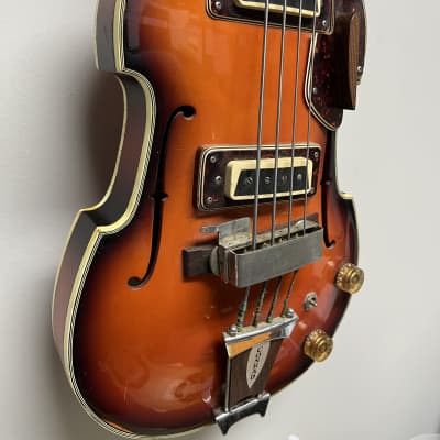 Conrad Violin Bass - Sunburst image 3