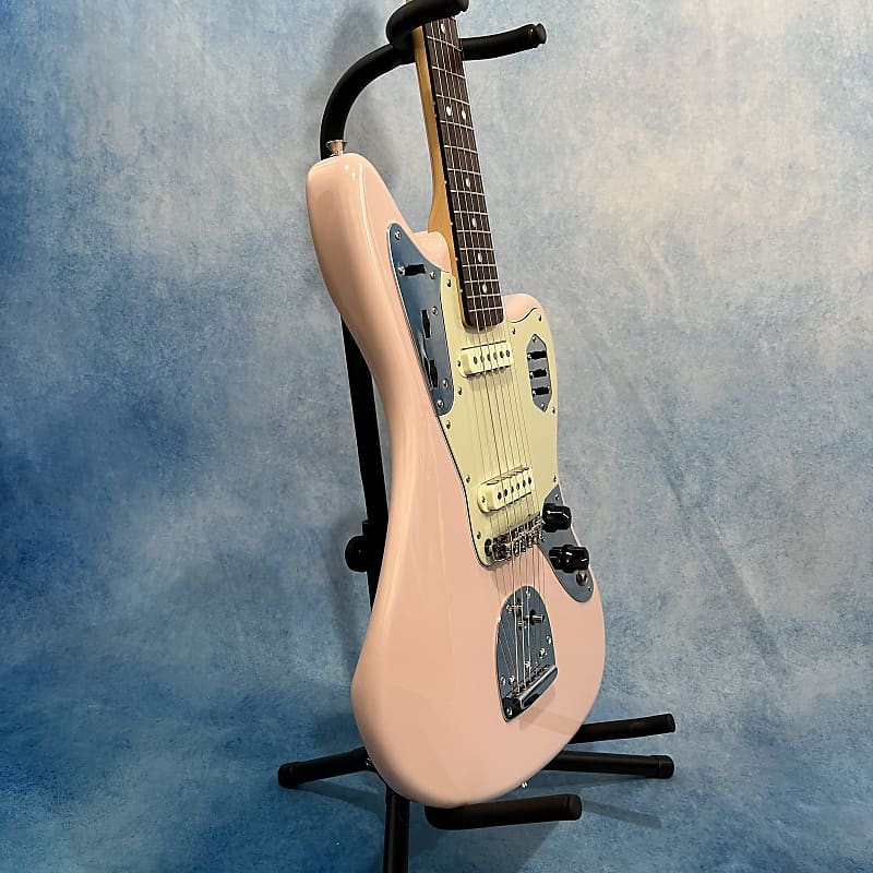 Fender Japan FSR Collection Traditional II 60s Jaguar Shell
