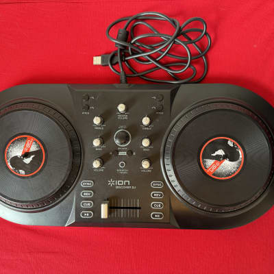 ION Discover DJ top USB DJ controller