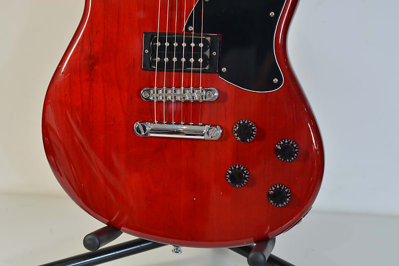 Fender Toronado USA Deluxe Series 2002 - Trans Red | Reverb UK