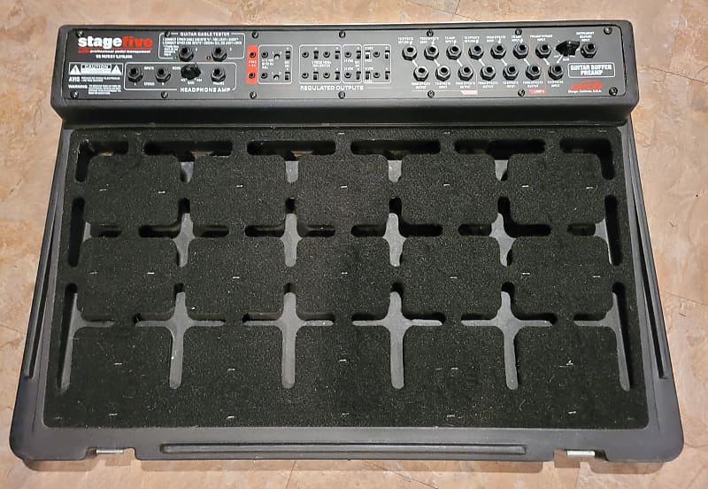 SKB Stage 5 Powered Pedalboard Reverb