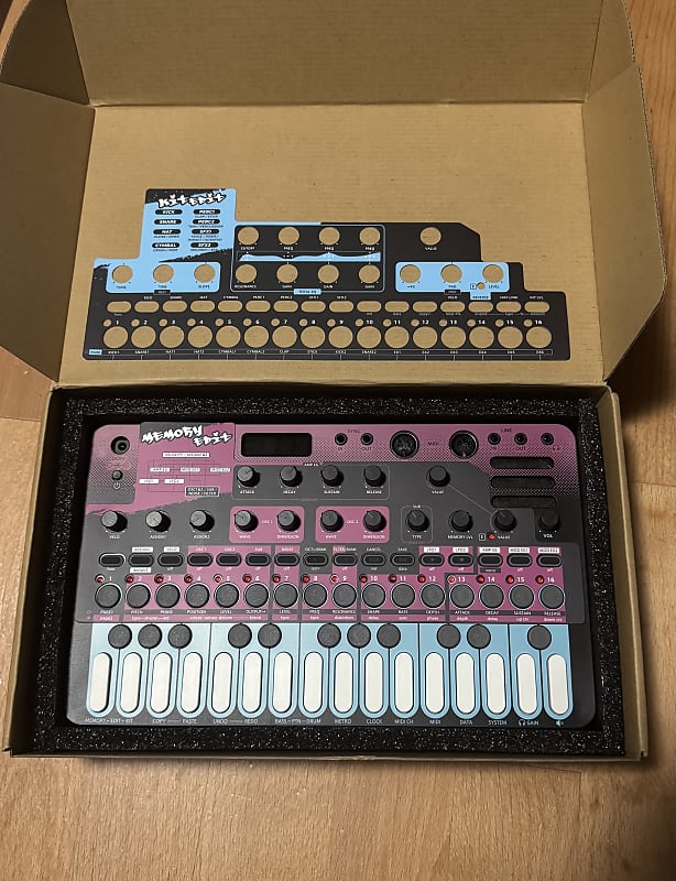 Sonicware Liven Bass & Beats 27-Key Wavetable Bass Synthesizer and Rhythm Machine 2021 - Present - Black / Pink with Black Keys image 1