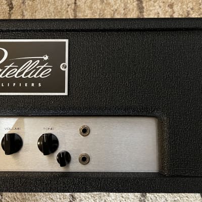 Satellite  Helion Head w/ foot switchable Factory Reverb image 3