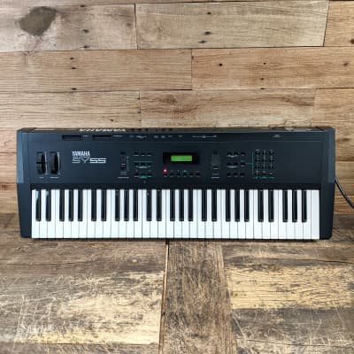Yamaha SY55 Synthesizer With Manual & Memory Card