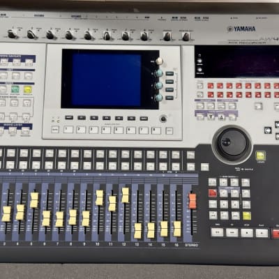 Yamaha AW4416 Professional Audio Workstation 16-Track Digital Recorder