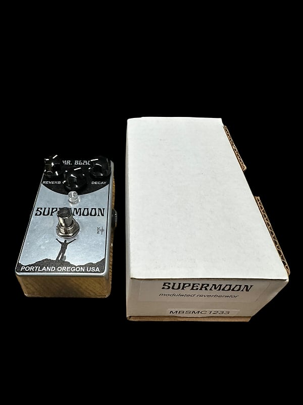 Mr. Black Supermoon Chrome