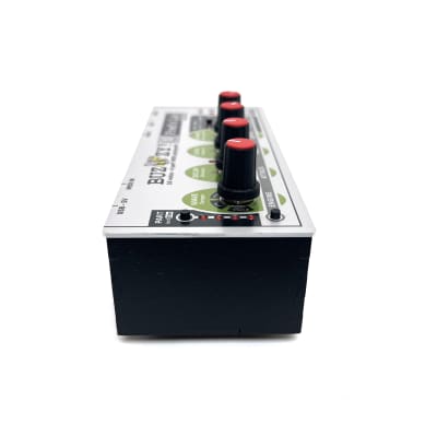 鍵盤楽器 BUZZZY! 16Voice 4Part midi POLYSYNTH Fred's Lab Buzzzy! 16 voice 4 part poly synth Rare | Reverb