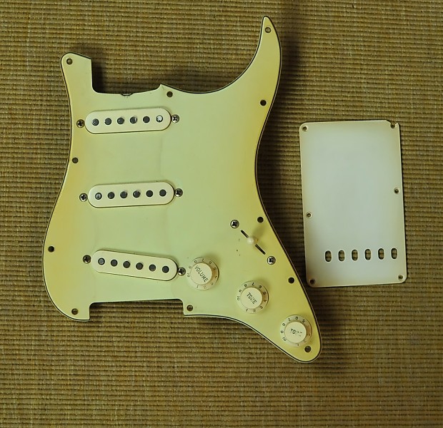 Relic pickguard shop stratocaster
