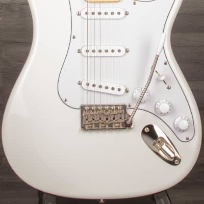 The PRS Silver Sky outsold all USA-made Fender Stratocaster models on  Reverb in 2021