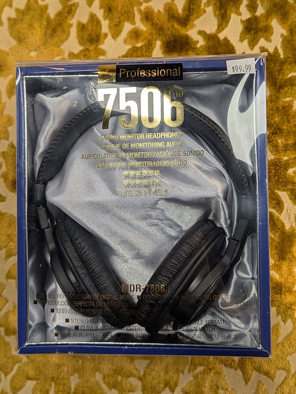 Sony MDR-7506 Studio Headphones 2010s - Black  			