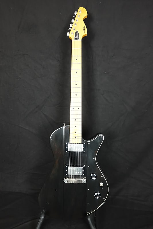 Helliver Firebug Guitar, used in black finish image 1