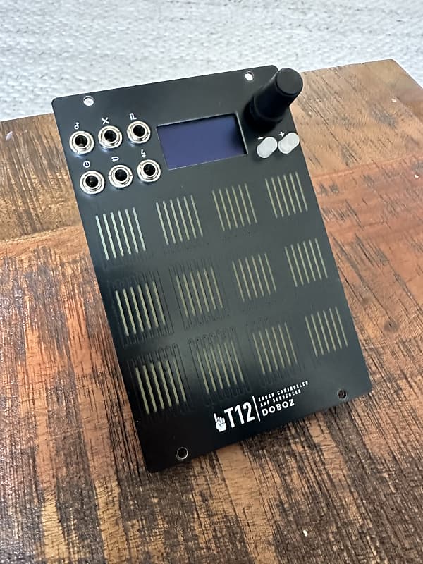 Doboz T12