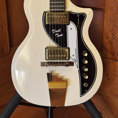 Supro Dual Tone White | Reverb