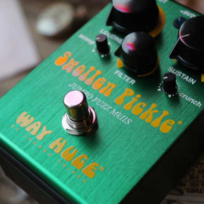 Way Huge WHE401S Swollen Pickle MkIIs Jumbo Fuzz image 3